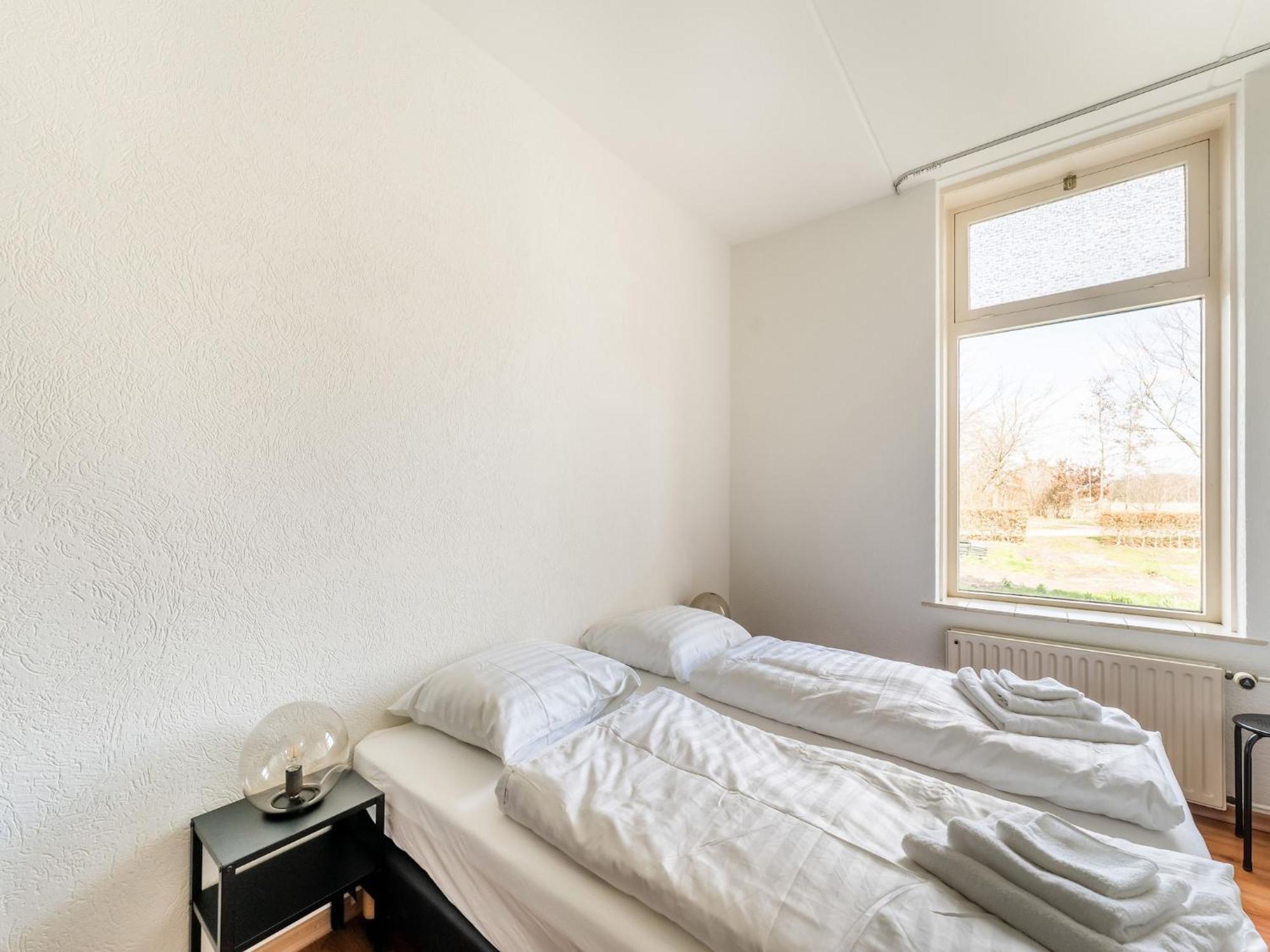 Spacious Farmhouse In Silvolde With Garden エクステリア 写真