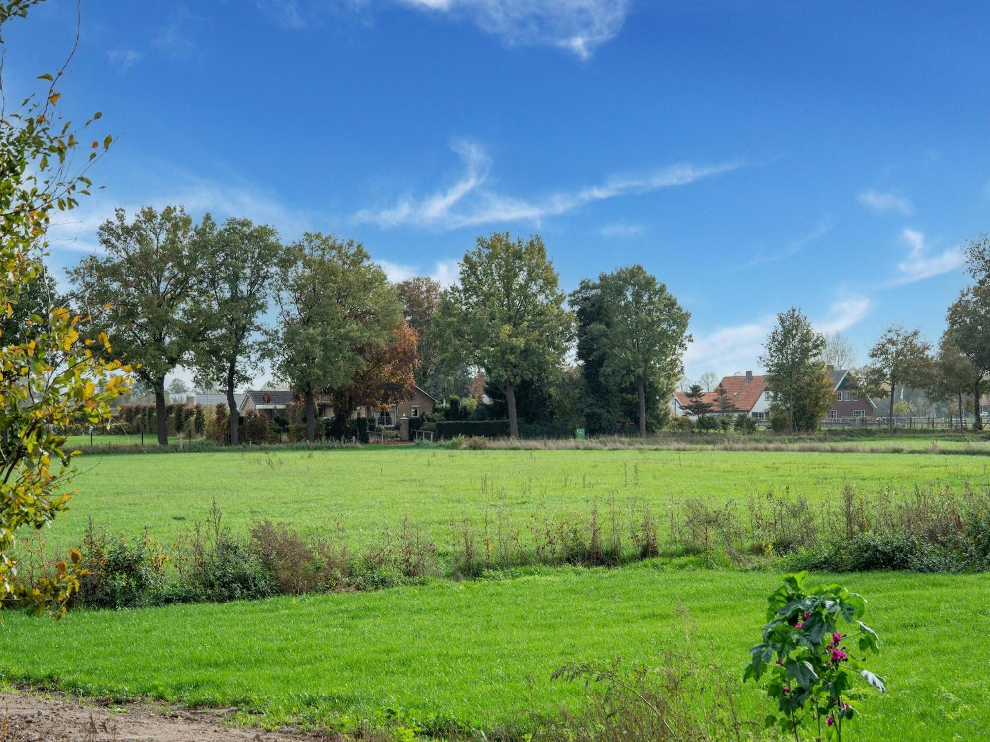 Spacious Farmhouse In Silvolde With Garden エクステリア 写真